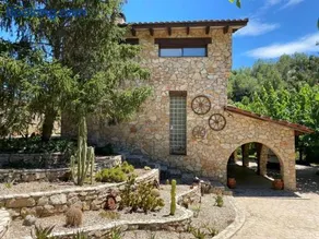 Masía de piedra con piscina - Image 4