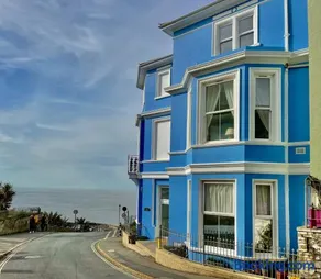 Top Deck - Fresh, stylish seaside apartment - Image 2
