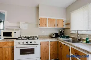 Pine Lake 3-Bedroom Cottage #12 - The Gallery - Image 3