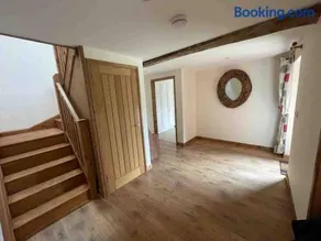 Charming Norfolk Barn Conversion in Barnham Broom - Image 4