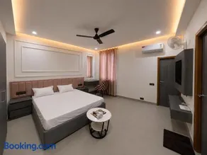 Hotel Golden Plaza - Image 4