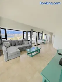 Apartamentos Arrecife Playa - Image 2