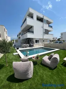 Luxury apartment Black Pearl Beluga with private Pool and Jacuzzi - Image 4