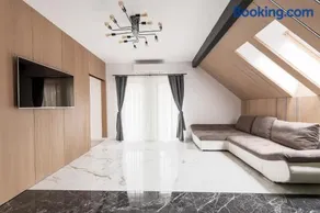 Discovery Aparthotel - Image 2