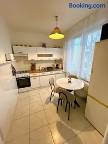 Apartment Hroncová, near city centre and park, quiet location - Image 2