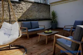 Cosy Gare - Image 2