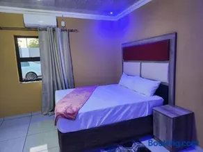 Francos guest lodge accommodation - Image 5