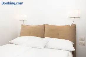 Thomas's cozy room with Breakfast - Image 1