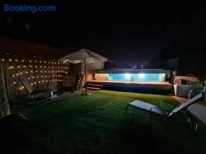 Private Swimming Pool ! דירת סטודיו קטנה עם בריכה פרטית - Image 3