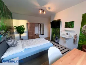 Gery's Camp - Image 2