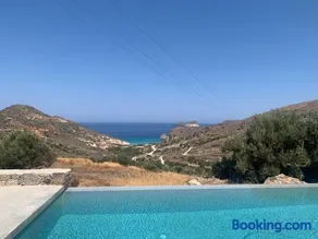 Stunning Two-Room Bungalow Milos Greece Panorama Sunset Infinity Pool AC - Image 3