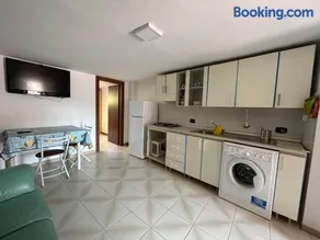 LB Guest House - Image 3