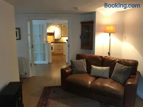 1 Airethwaite House - Image 5