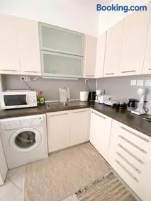 Beachfront Cozy Apartment - Image 2