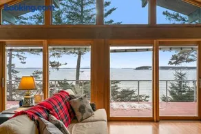 Reed Shore Cottage Oceanfront, Sunset View, Private Shore Stairs, Harbor Watch - Image 1