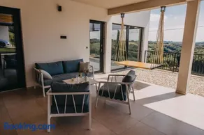 Novak Home - Luxury villa with indoor pool & sauna - Image 4