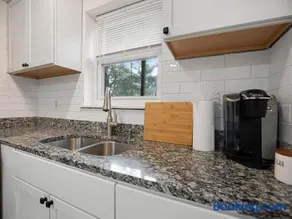 Cozy Charming Unit In Takoma Park - Image 5