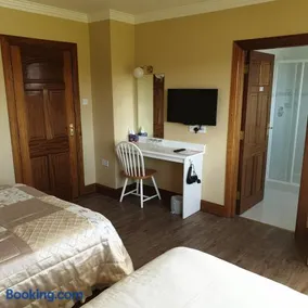 Cloghan Lodge - Image 4