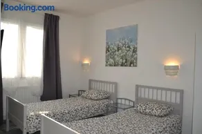 Akvamarin Apartman - Image 2