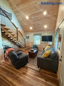 Cattail Cabin - Image 1