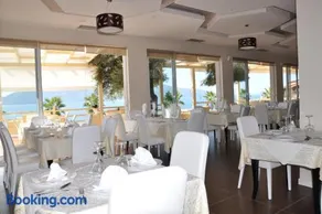 Coral Hotel & Resort - Image 3