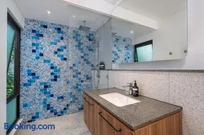 Incredible Family villa with water slide Beachside - Image 3
