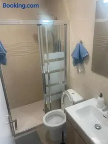 Robledo de Chavela, apartamento con cama doble y sofá cama doble en el centro de Robledo de Chavela - Image 3