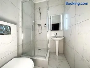 Hotel Plazma - Image 5