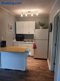 2 bedroom Apartment in Marianna - Image 3