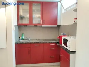 Estudio con jacuzzi, jardín y terraza | Vistas a la piscina | Adaptado para teletrabajar - Image 2