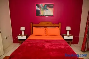 Cozy one bedroom & Car rental apartment - Image 4