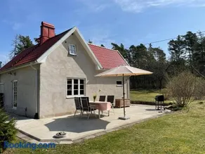 Avskilt nyrenoverat hus på stor naturtomt med närheten till både Visby och havet - Image 1