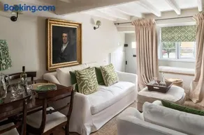 Little House - Image 3