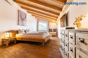 Edelweiss Promenada Penthouse - Image 1