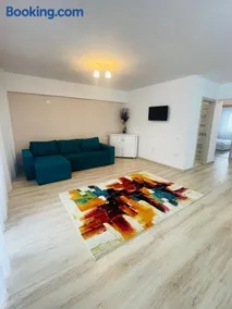 Apartament YRA Rm.Valcea - Image 1