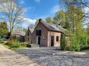 Family home, large garden, playground kids, firepit, terraces, sleeps max 7 and 1 babycot, kids playroom inside - Image 2