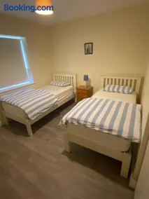 Spacious Apartment, Enniscrone - Image 1