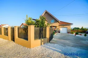 Casa Iulia - Image 1