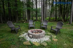 Howling Wolf Den - Image 3