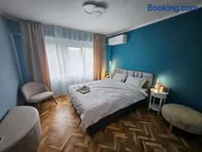 Apartment Home - Image 3