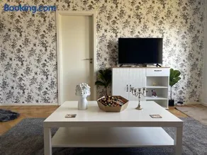 Cozy Apartment - Image 5