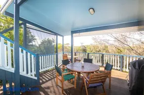 The Blue House - 100M TO BEACH, PET FRIENDLY, BIG HOUSE, SLEEPS 8 - Image 1