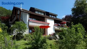Ferienhaus Braun Gartengeschoss - Image 1