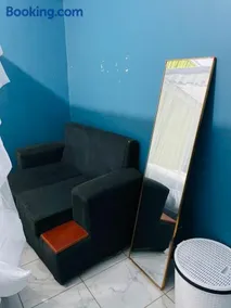 Jordan House - Image 3