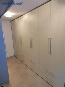 Modern Apartment with Free Parking & Terrace near Ljubljana - Image 2