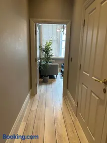 Stunning 2-bedroom Apartment in Manchester Centre - Image 5
