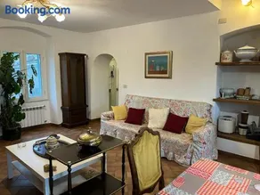 LevantoTwo bedrooms Flat with terrace - Image 3
