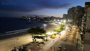 Apartamento FRENTE PARA 0 MAR - PÉ NA AREIA - 3 SUITES COM AR CONDICIONADO, 2- VAGAS PARA CARROS MÉDIOS OU PICK UP E CARRO PEQUENO - FINAMENTE DECORADO - PRAIA DO MORRO-INTERNET -WI-FI -TV COM SERVIÇOS DE DISNEY PARAMOUNT-MAX-ROUPA DE CAMA 2 X CASAIS - Image 5