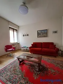 Apartment in the center of Asti - Image 2