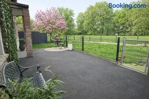 Maison familiale avec jardin clôturé près de Pairi Daiza - Image 1